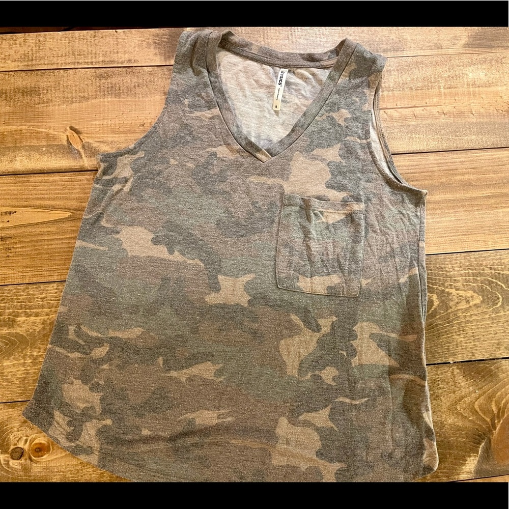 Sleeveless camo top